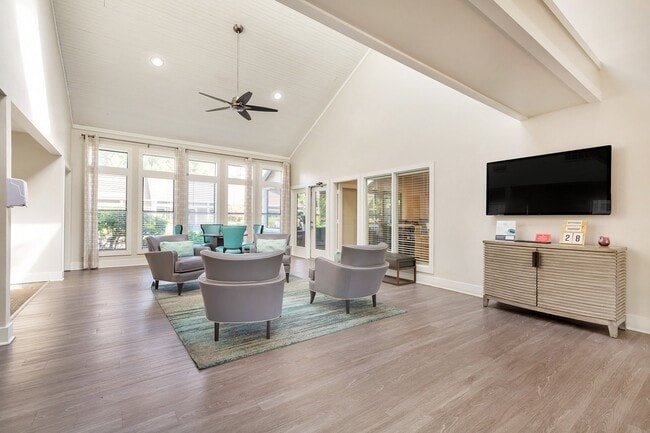 Photo - The Courts at Fair Oaks Apartments