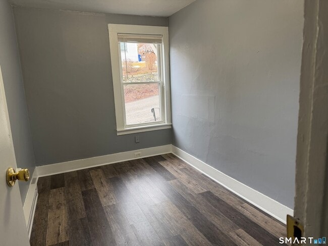 Photo - 112 Rockwell St