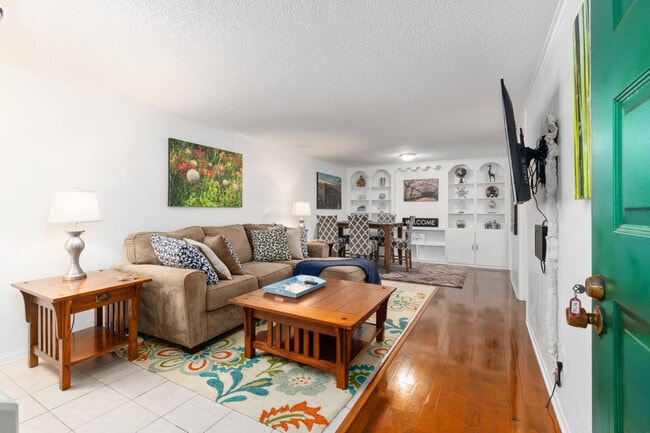 Photo - 2490 SW 14th Dr Unit ID1359099P