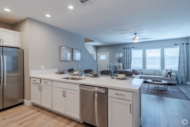 3BR, 2.5BA - 1,649SF - Roseview Townhomes