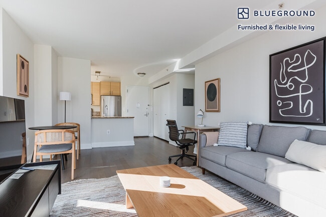 Photo - 125 W 31st St Unit FL33-ID1651