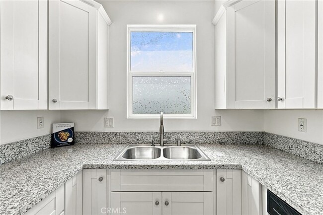 Photo - 15340 Lassen St