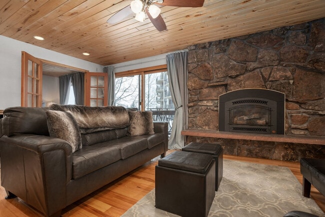 Photo - 2135 Burgess Creek Rd Unit SI ID1564286P