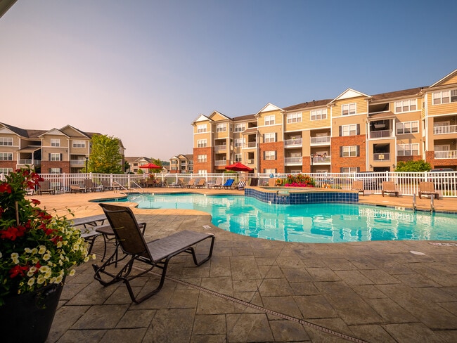 Pool - Wexford Village at Devonshire