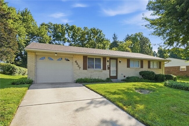 Photo - 6537 Highbury Rd