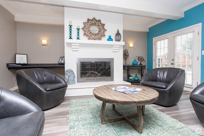 Clubhouse - Rolling Hills