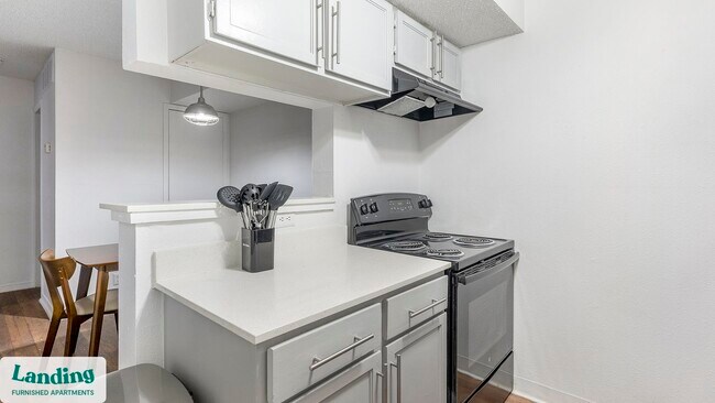 Photo - 1071 Clayton Ln Unit M1408