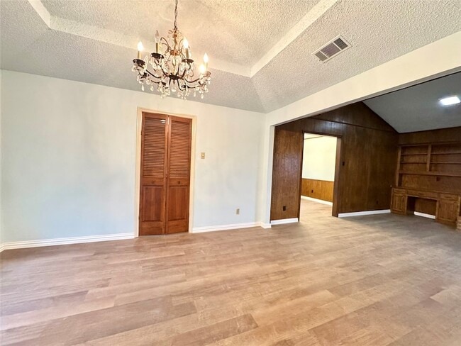 Photo - 1925 Glen Hill Dr