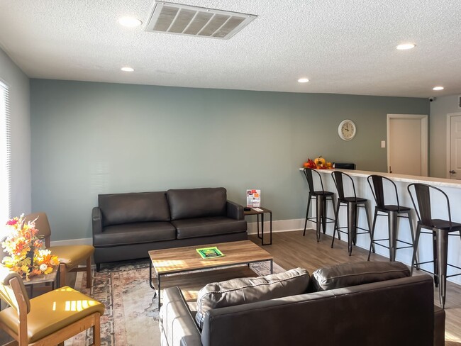 Photo - Turnberry Square Apartments