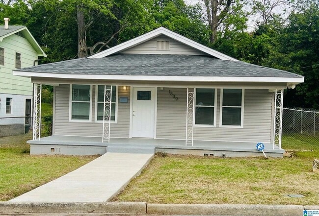 Building Photo - 1839 1st St S