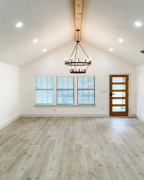 Photo - 3211 N Central St