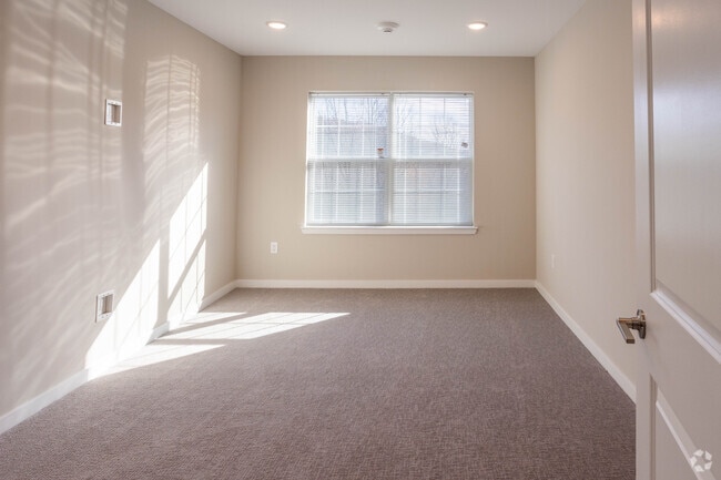 Main Bedroom - The View At Mine Hill