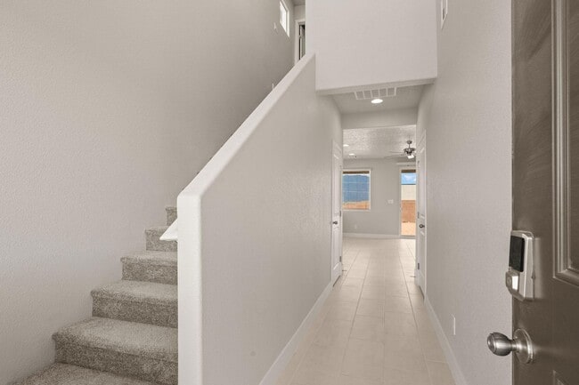 Photo - 6696 Zachary Rd NE