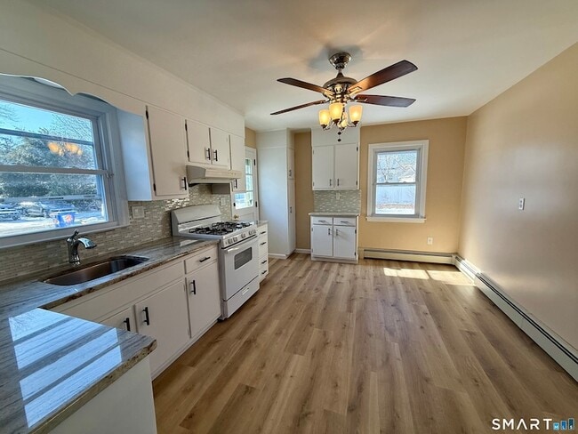 Photo - 33 Center Ave