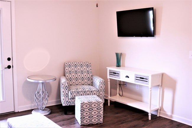 Living Room - Nicholas Place Apartments