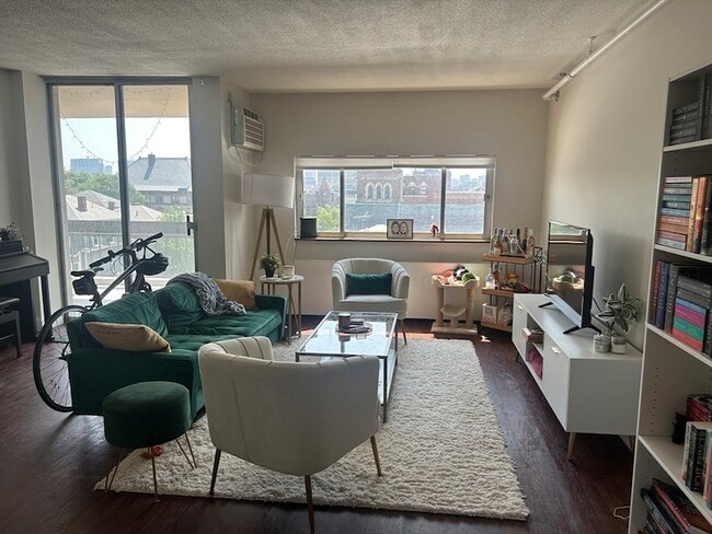 Building Photo - 872 Massachusetts Ave Unit 801