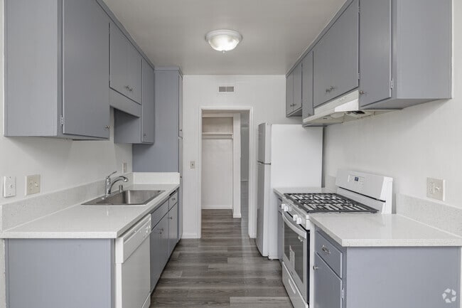 Building Photo - Casa Corona