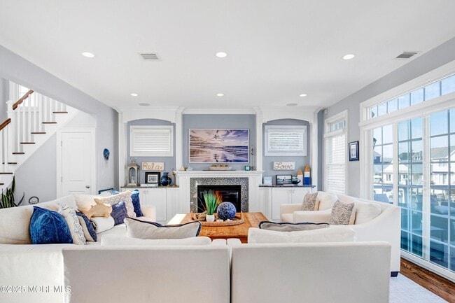 Photo - 206 N Lagoon Rd