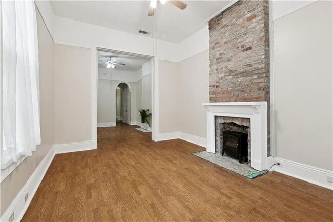 Photo - 2312 Marengo St