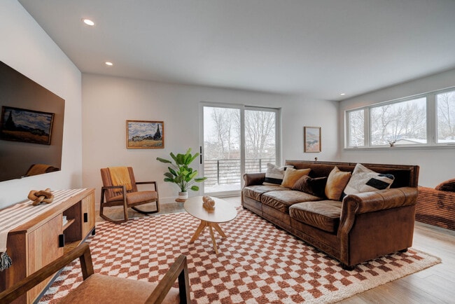 Building Photo - 605 E Bryant St Unit ID1292391P