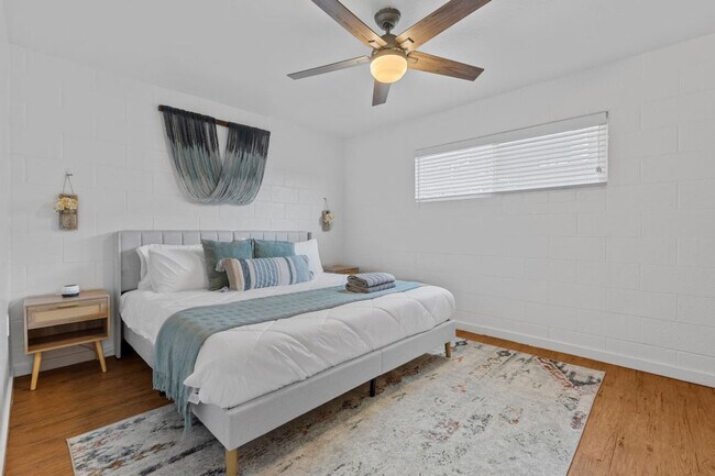 Photo - 109 E Broadway Rd Unit ID1366964P