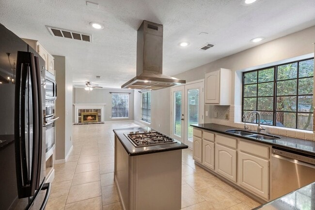 Photo - 183 S Rushwing Cir