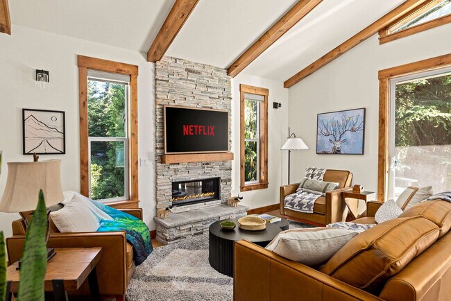 Building Photo - 89192 US-26 Unit ID1299048P