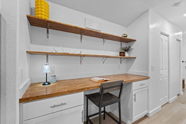 Photo - 403 E Roller Ave Unit SI ID1520943P