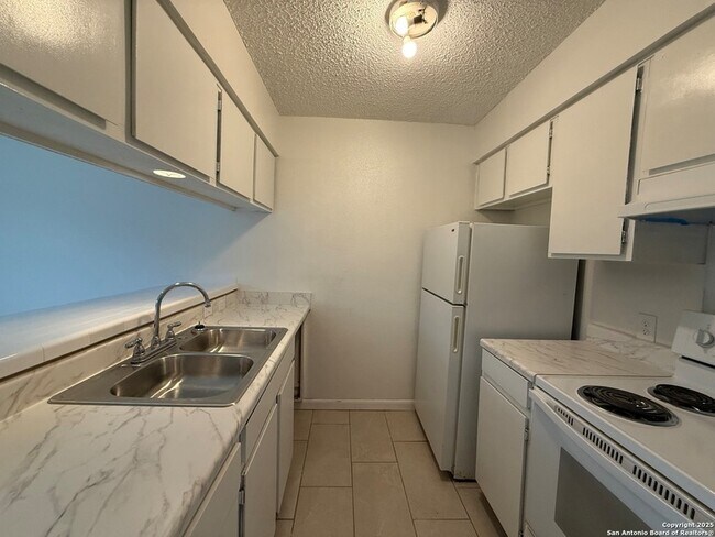 Photo - 223 Sprucewood Ln