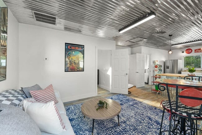 Photo - 15100 Sweetwater Ct Unit ID1226177P