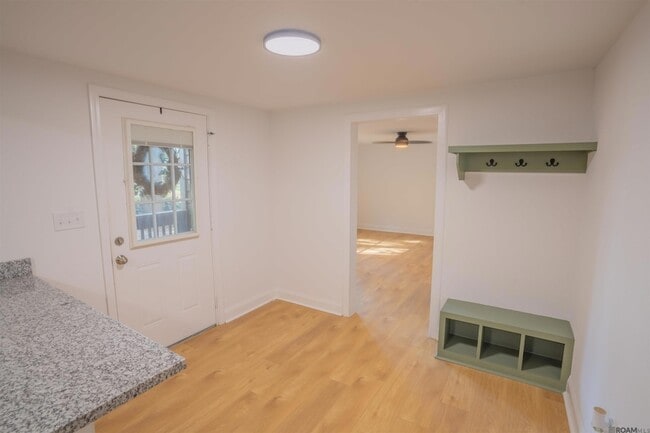 Photo - 30114 Oak St