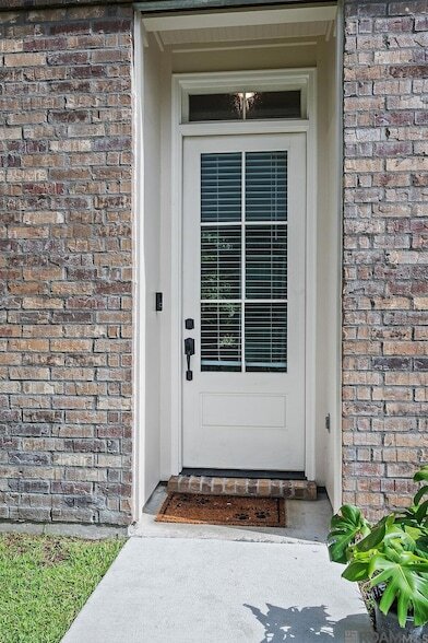 Photo - 422 St Thomas Ln