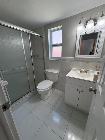 Photo - 102 Stratford N Unit A