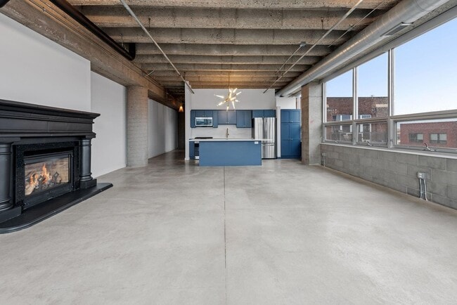 Photo - 901 N 3rd St