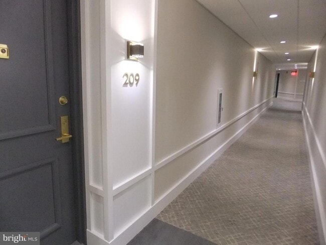 Photo - 1637 Oakwood Dr Unit S209