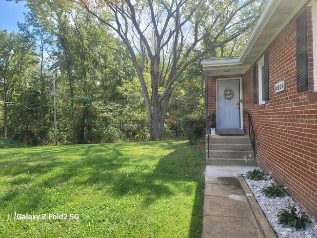 Building Photo - 16309 Holly Hill Dr