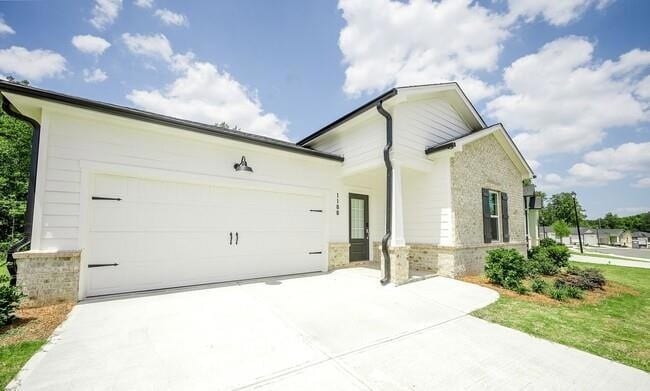 Building Photo - 1298 Mabry St