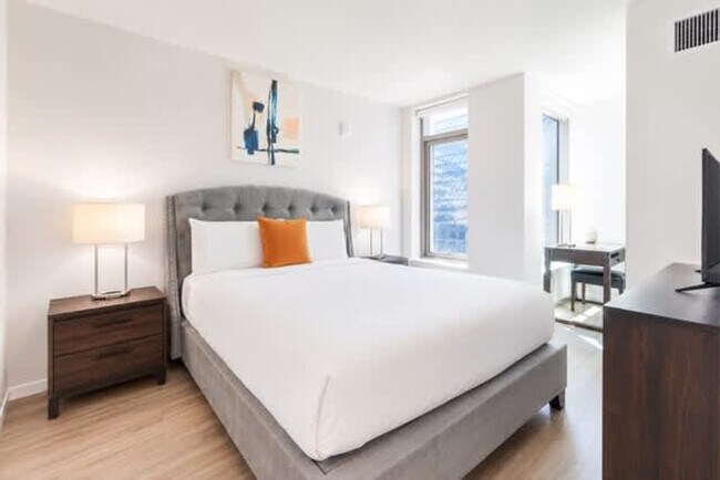 Photo - 131-149 Seaport Boulevard-SI FL12-ID1583755P Unit SI FL12-ID1583755P