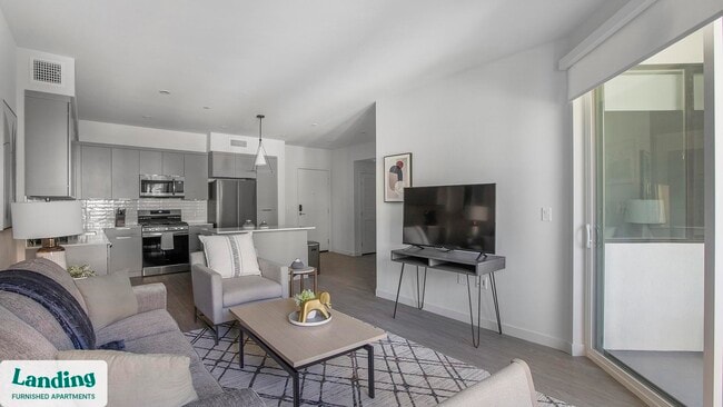 Photo - 9235 W Russell Rd Unit 304.1405066