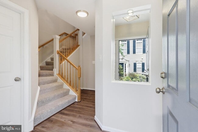 Photo - 986 Harrison Cir
