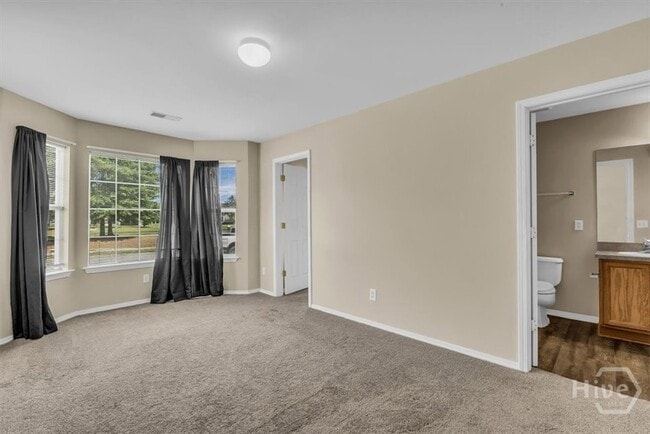 Photo - 129 Fairgreen St
