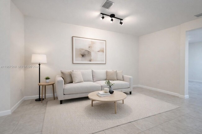 Photo - 323 NE 208th Terrace