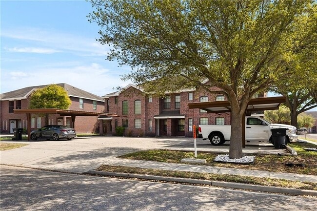 Photo - 213 S 49th St