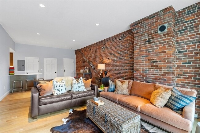 Photo - 28 Atlantic Ave Unit 618