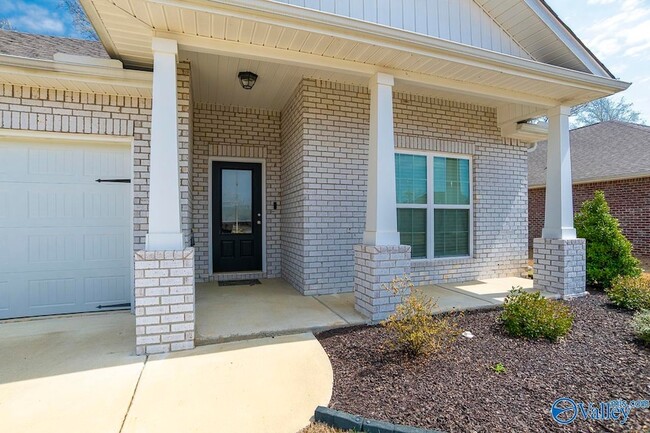 Photo - 125 River Springs Ct