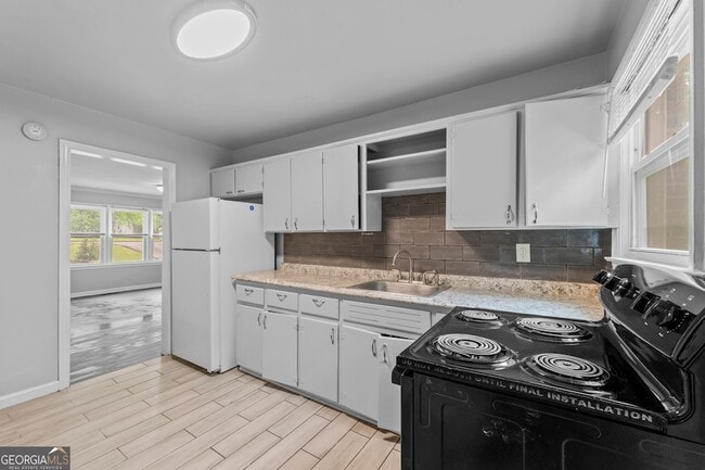 Photo - 147 Burnside St Unit 1