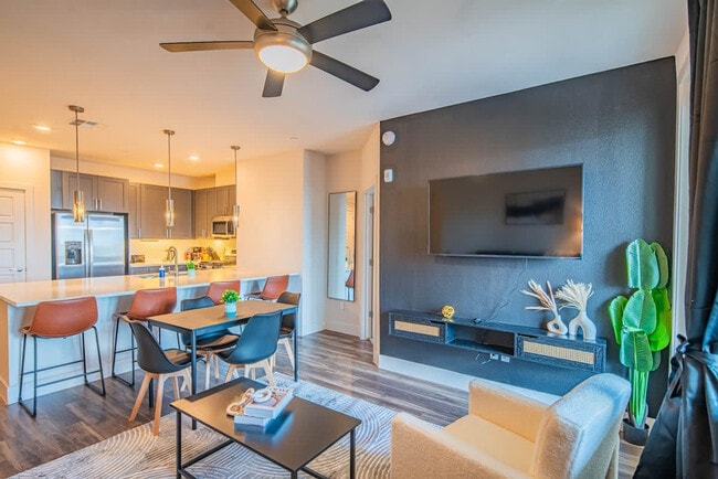 Photo - 15501 N Dial Blvd Unit ID1388723P