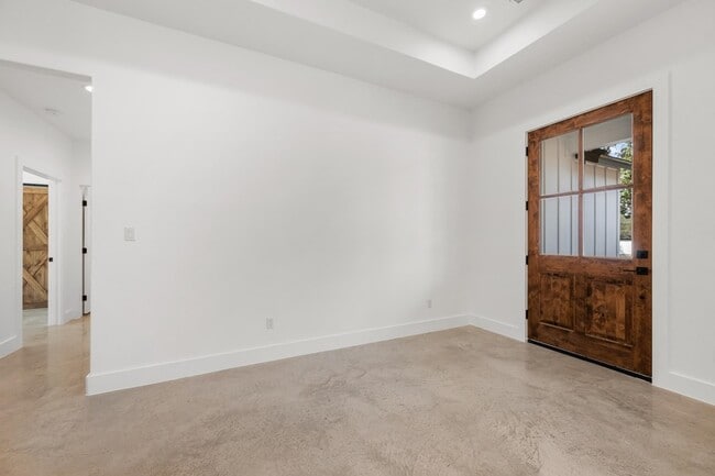 Photo - 830 Woodland Hills Dr