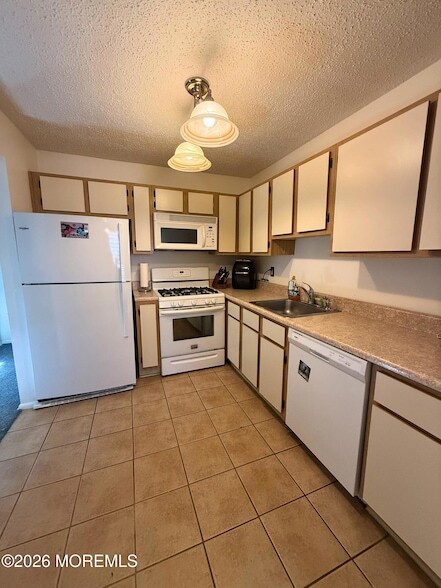 Photo - 305 Wildflower Ct
