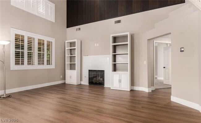 Photo - 264 Pointe Ranier Ave